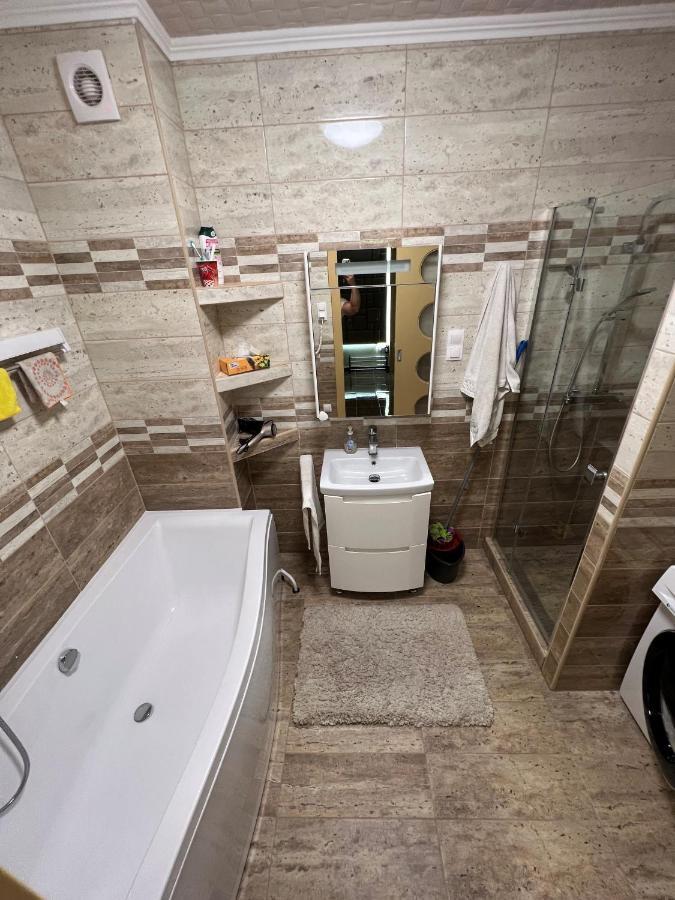 Parizsi Udvar Premium Apartman Apartment Debrecen Ngoại thất bức ảnh