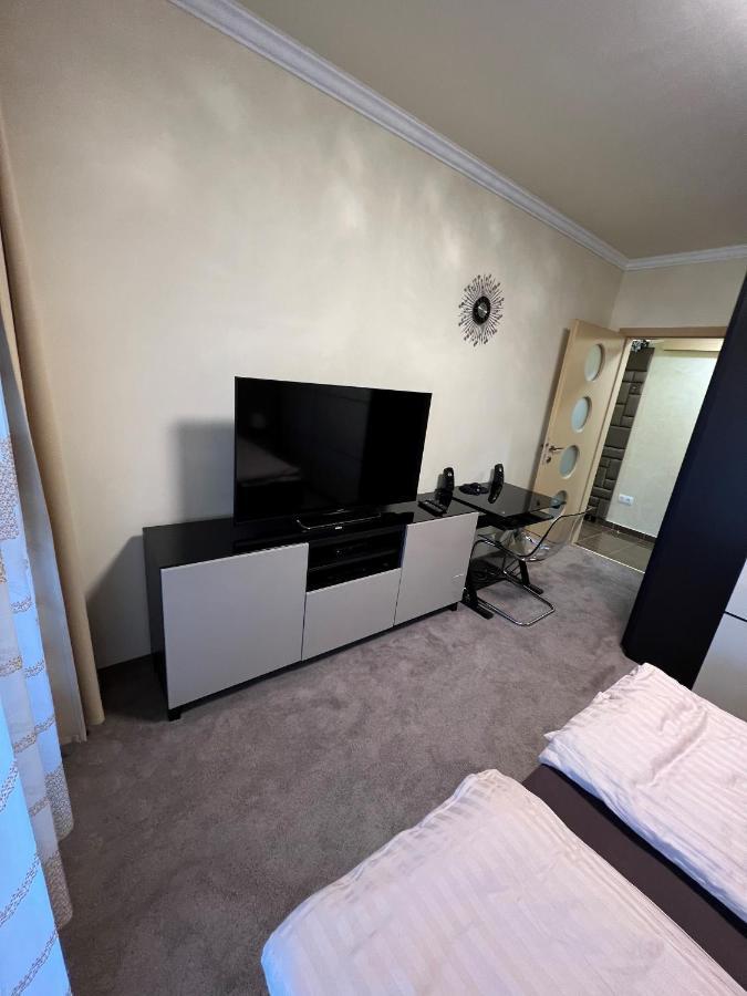 Parizsi Udvar Premium Apartman Apartment Debrecen Ngoại thất bức ảnh